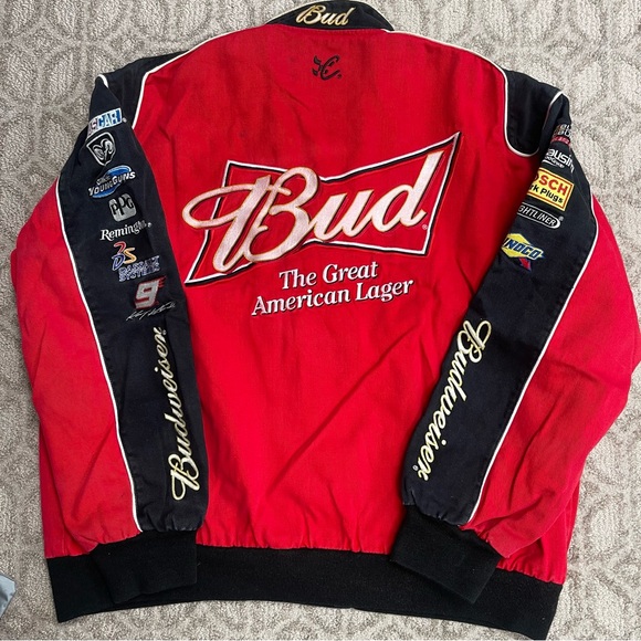 NASCAR Budweiser Racing - Picture 5 of 8